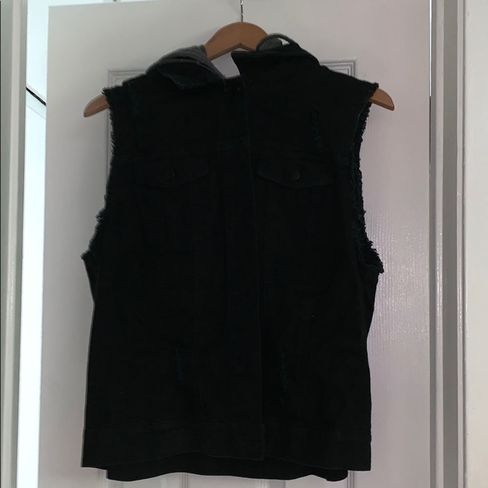 BDG Unisex Distressed Sleeveless Denim Jacket